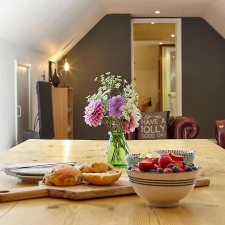 Bed and Breakfast The Den At Backwell Down Nailsea Экстерьер фото